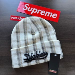 Supreme Dickies Beanie FW23 White Plaid